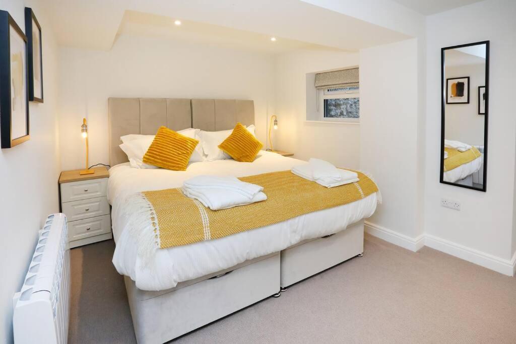Central Ripon Apartment - View Of The Cathedral! Buitenkant foto